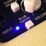 Cort gitárerősítő zengetővel, 30 Watt, Bluetooth, kék - ÁRVÁLTOZÁS