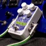 Electro-harmonix effektpedál - modulátor