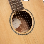 Cort akusztikus gitár elektronikával, cutaway, fényes natúr