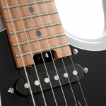 Cort elektromos gitár, éger test, Seymour Duncan hangszedők, Pale Graphite